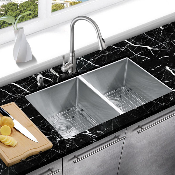 MOWA Handmade 33" L x 19" W Double Basin Undermount Kitchen Sink with